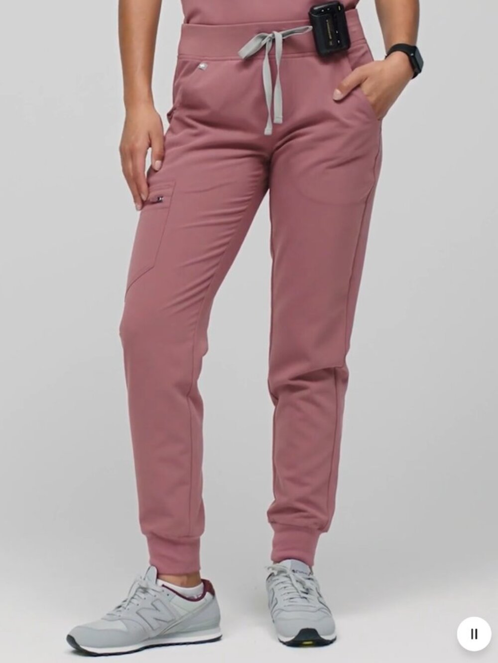 Figs Zamora Jogger in Mauve